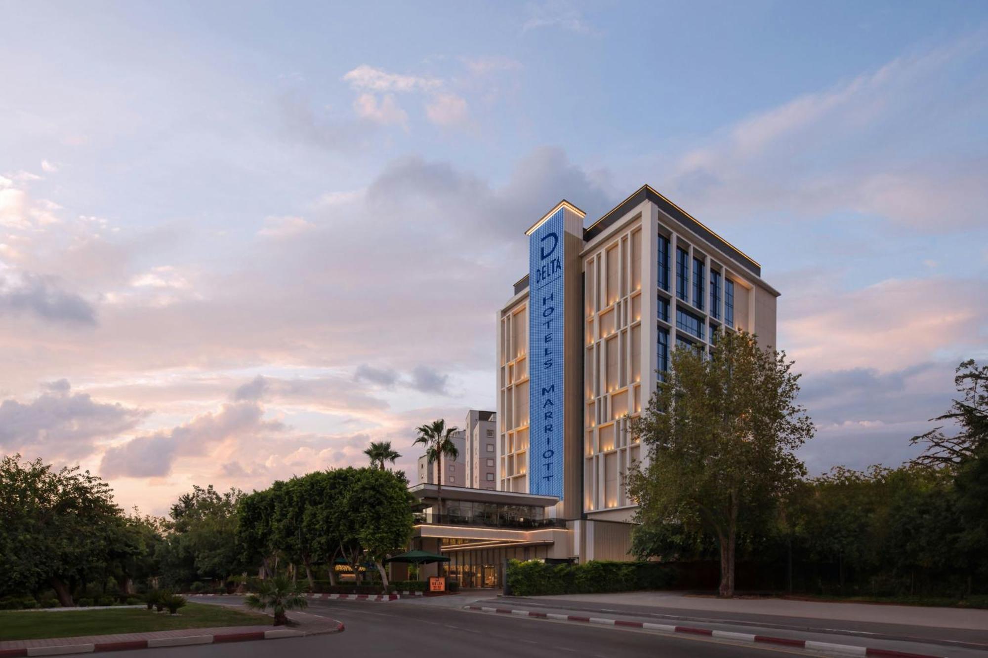 Delta Hotels By Marriott Antalya Lara - Adult Only Екстер'єр фото